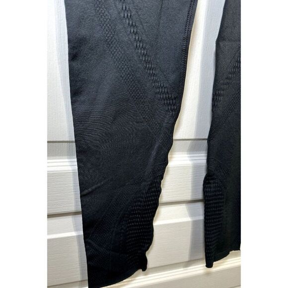 Fabletics Perforated High Waisted Leggings.. Seamless🩶 Charcoal Gray Size M - Picture 4 of 12